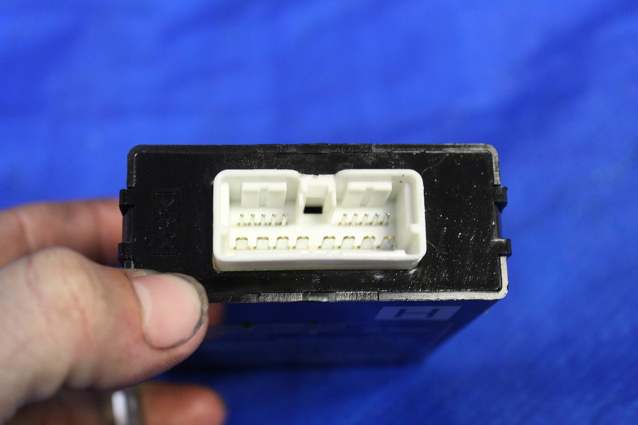 20022007 SUBARU IMPREZA WRX & STI KEYLESS ENTRY UNIT BOX