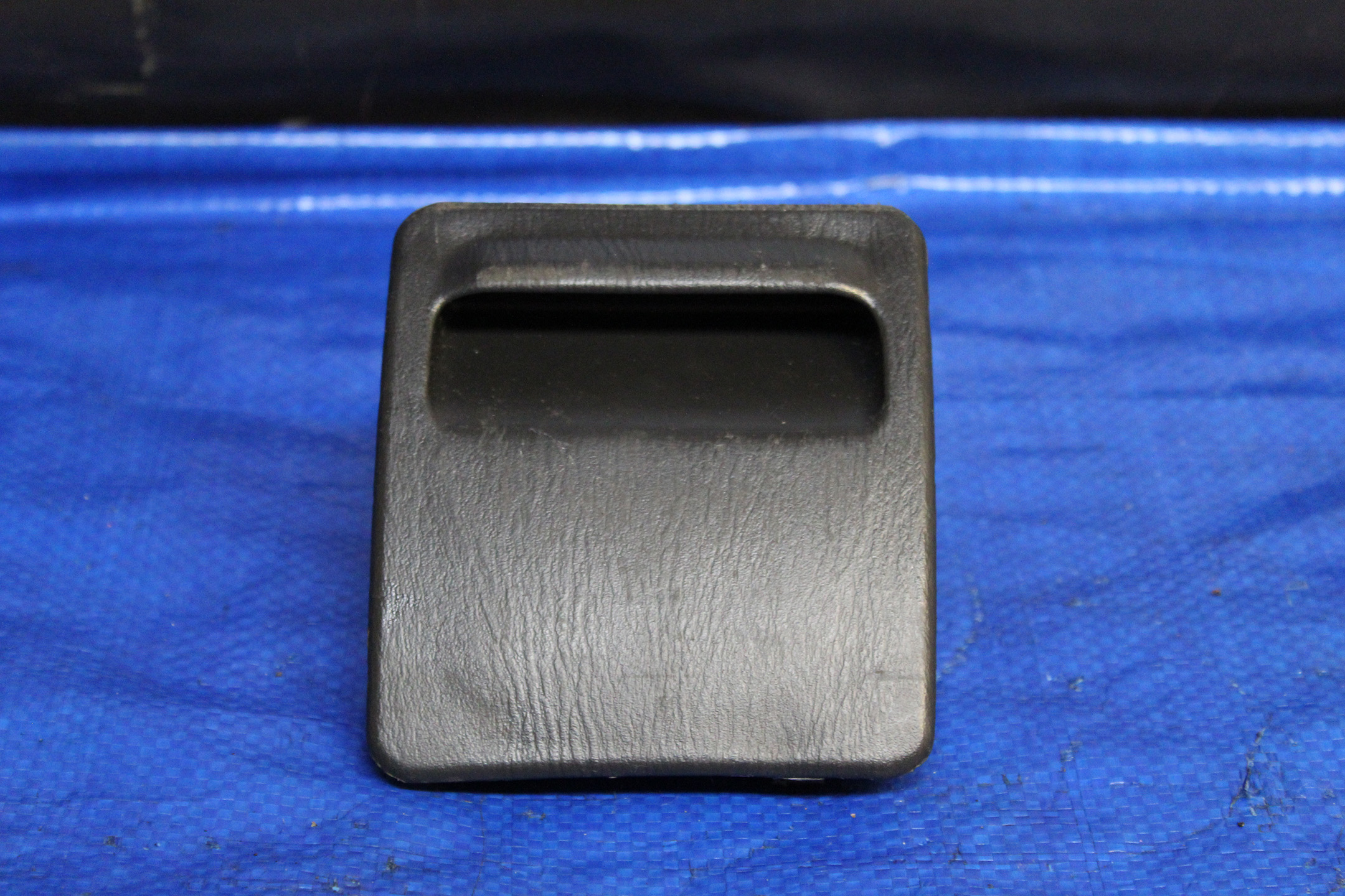 2002-2007 SUBARU IMPREZA WRX & STI INTERIOR FUSE BOX COVER